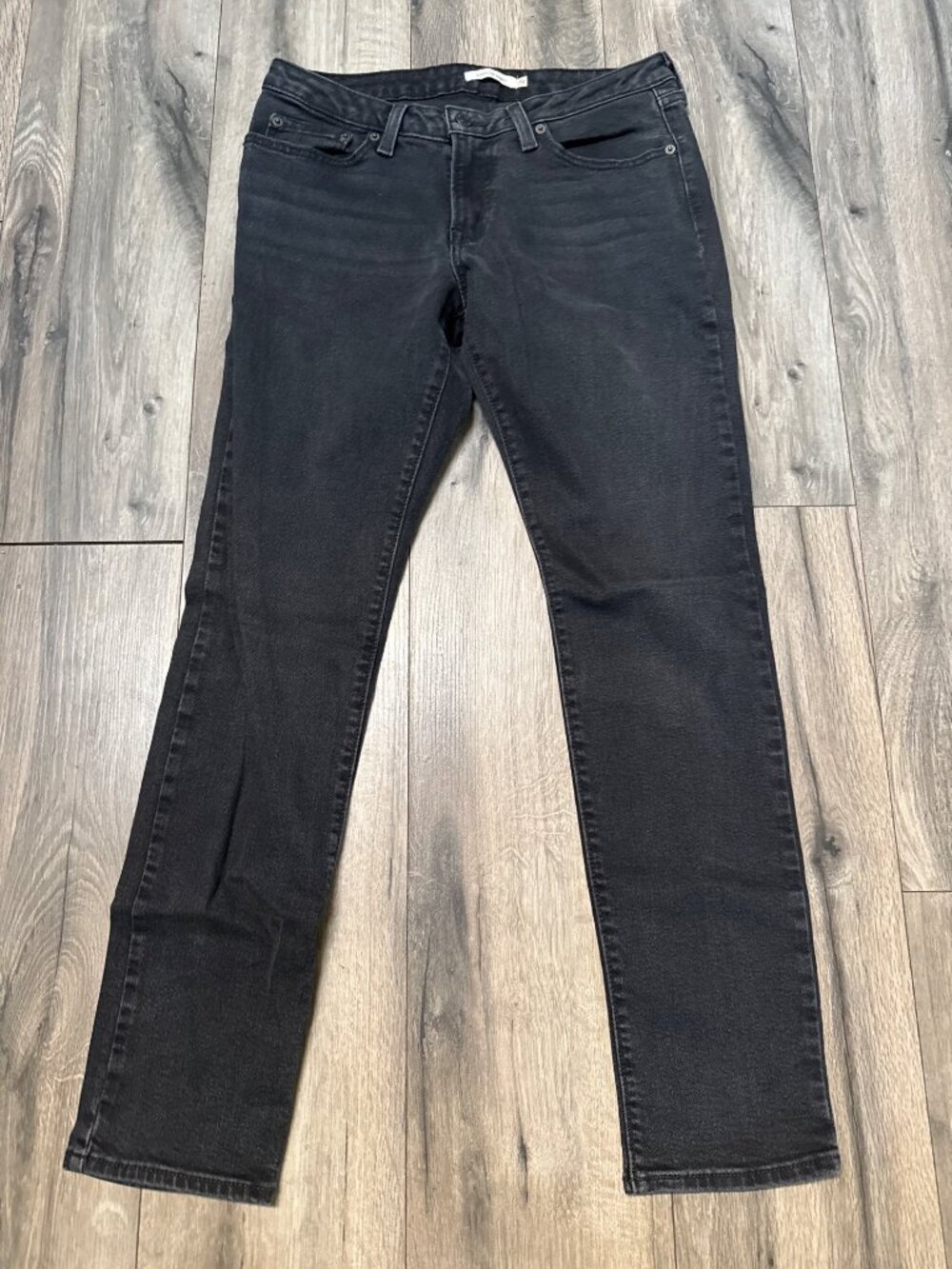 Levis Womens Size 8 Black Superlow Skinny Jeans W29 L30